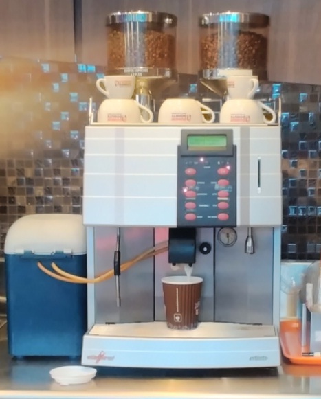 mesin membuat espresso cappuccino